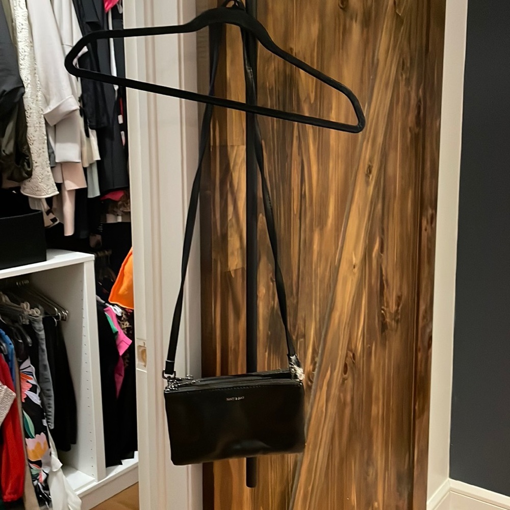 Matt and Nat cross body purse